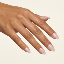 Nude Leitoso press-on nails — mão aberta
