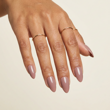 Nude Mauve press-on nails — vista de cima