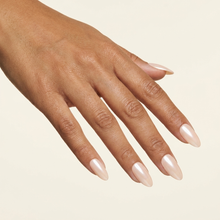 Pêssego Pérola press-on nails — mão aberta
