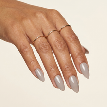 Taupe Pérola press-on nails — vista de cima