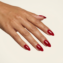 Vermelho Cereja press-on nails — mão aberta